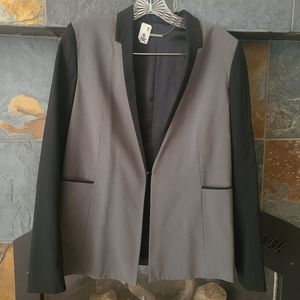 🔴Elie Tahari Green Grey and Black Hook Front wool blazer jacket women’s size 2
